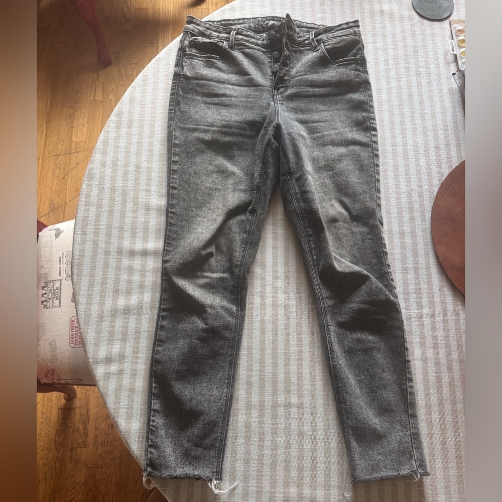 Old Navy Women's Charcoal Skinny Jeans